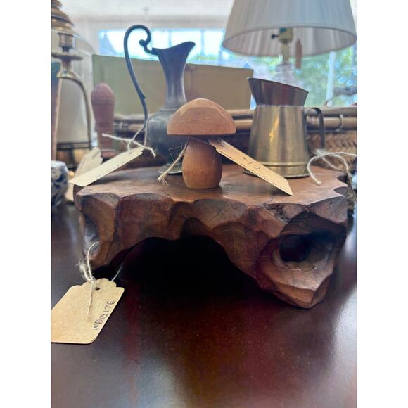 Carved Wood Live Edge Display Stand – Natural Pedestal for Vase or Teapot - Picture 3 of 6